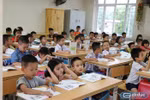 Lấy ý kiến về tăng học phí ở Hà Nội: Mỗi quận, huyện làm một kiểu