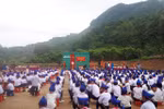 Kỉ luật cảnh cáo Hiệu trưởng Na Loi thu tiền giáo viên và học sinh trái quy định