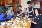 Hai tháng nay, gia đình tôi đã có những bữa cơm đầm ấm
