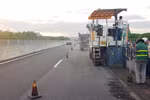 Hàng trăm mét đường cao tốc 34.500 tỷ đồng phải bóc lên sửa chữa