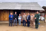 Bàn giao 10 ngôi nhà tình nghĩa cho người dân xã biên giới Na Ngoi