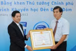 Thủ tướng tặng bằng khen chương trình Đèn Đom Đóm
