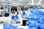 Biển Đông nóng: Hàng hóa trong nước “lên ngôi”?