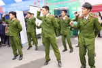 Thí sinh có thể đăng kí nguyện vọng vào cả trường công an và quân đội