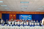 Hội Cựu chiến binh xã Bưng Riềng trao yêu thương, nâng bước em tới trường