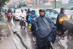 Hà Nội có mưa rào, miền Bắc đón không khí lạnh tăng cường