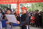 Xem bô lão uống máu ‘kim kê’, thề không tham nhũng
