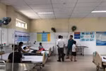 35 học sinh nhập viện do ngộ độc: Đà Nẵng siết chặt an ninh trước cổng trường