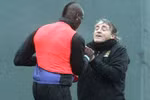 Phim hoạt hình tái hiện vụ ẩu đả của thầy trò Mancini - Balotelli