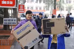 52 bộ máy tính và hàng trăm suất quà Tết đến với học sinh, giáo viên Phú Thọ