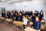Thi trực tuyến vẫn chưa được công nhận kết quả, có nên kéo dài năm học?