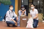 Trường Trung học cơ sở Thái Thịnh trao quà cho học sinh có hoàn cảnh khó khăn