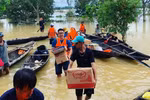 Cơn bão đi qua, tình người ở lại