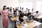 Thưa cô, đố cô biết, nhà em nuôi mấy con bò ạ?