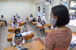 Học sinh nghỉ học, giáo viên bị cắt thi đua là quá vô lý
