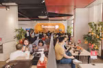 Gen Z đổ xô đến Grand World soi menu, “đu trend” ẩm thực