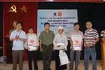 Tập đoàn Tân Hiệp Phát tặng 350 triệu đồng đến bà con bị thiên tai
