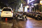 Bốt gác khác cột điện thế nào?