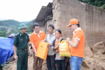 Chung tay ủng hộ người dân vùng lũ