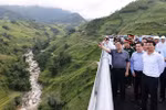 Thủ tướng khảo sát các công trình, dự án trọng điểm tại tỉnh Lào Cai