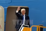 Hình ảnh Tổng thống Hoa Kỳ Donald Trump đặt chân tới Đà Nẵng 