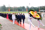 Lãnh đạo Đảng, Nhà nước vào Lăng viếng Bác và các Anh hùng liệt sỹ