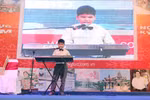 Chàng trai khiếm thị nghị lực, đa tài chơi được nhiều nhạc cụ