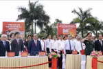 Chủ tịch nước Nguyễn Xuân Phúc dự Lễ thượng cờ 'Thống nhất non sông'