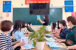 Lợi nhuận nhà xuất bản hưởng, sao bắt giáo viên góp ý sách giáo khoa không công?