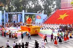 Tiến lên chủ nghĩa xã hội là tất yếu, không thể xuyên tạc, phủ nhận