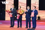 Thủ tướng trao Quyết định quy hoạch tỉnh tầm nhìn đến năm 2050 cho Hải Dương