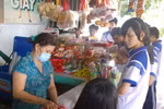 Trong trường học có nên mở căng-tin không?