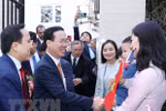 Chủ tịch nước thăm Đại sứ quán và cộng đồng người Việt tại Anh