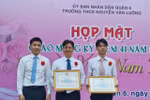 Khen thưởng sáng kiến vận động tặng thẻ BHYT cho học sinh có hoàn cảnh khó khăn