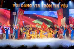 Ánh sáng soi đường đưa ta về chiến thắng…