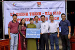 Quỹ khuyến học Đèn Đom Đóm đến với Daklak: Dự án nhỏ, hạnh phúc to