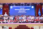 Sôi nổi hoạt động sân khấu hóa tại sự kiện “Sách và khơi dậy đam mê cùng UNETI”