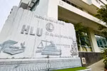 Học phí 10.000 USD/năm, Đại học Luật Hà Nội chưa kiểm định CTLK dù cấp song bằng
