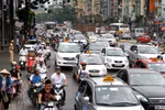 Các tuyến phố Hà Nội kẹt cứng sau giờ thi tốt nghiệp