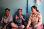 Kinh hoàng lấy liềm mổ bụng vợ cứu con