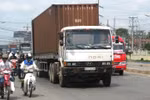 Choáng với mức phí "khủng", xe tải bỏ cao tốc TPHCM - Trung Lương 