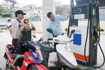 Hai Bộ lại “chỏi” nhau về xăng dầu