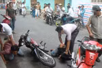 CSGT quây bắt cướp giật trên phố Nguyễn Chí Thanh (Hà Nội)