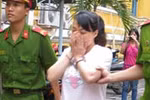 Rạch mặt “sếp”, nữ tiếp viên lãnh án