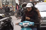 Bão mạnh vẫn hoạt động trên biển Đông, miền Bắc duy trì rét