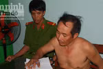 Hàng chục người bao vây trên núi bắt kẻ giết vợ