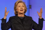 Báo Nga: Bà Clinton sẽ dùng lá bài chống Nga, Iran chạy đua vào Nhà Trắng