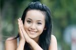 Lê Hoàng Bảo Trân: Dáng thanh tú, cười trong veo