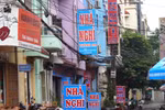 Cầm súng vào nhà nghỉ bắn chết 1 quân nhân