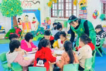 Phổ cập mầm non cho trẻ 3-5 tuổi là rất cần thiết, gỡ khó cho trường vùng cao